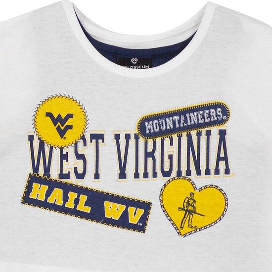Close up of the full front screen print featuring WVU, Mountaineers and the Flying WV Logo on the WVU white cropped tee
